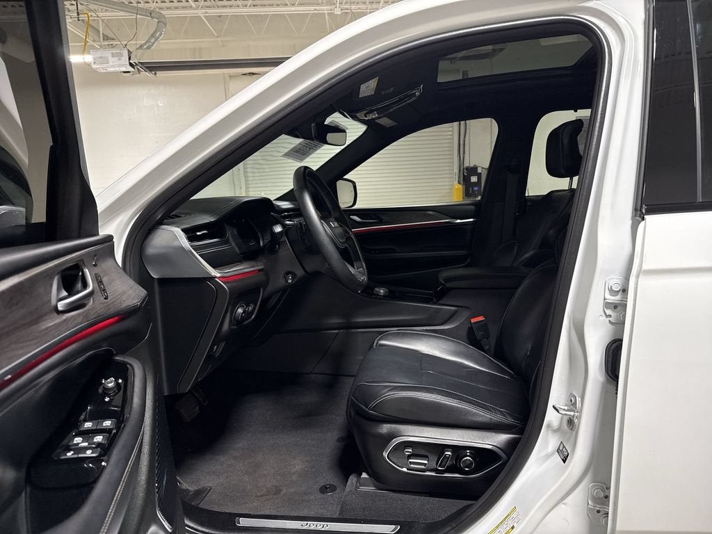 2022 Jeep Grand Cherokee Overland