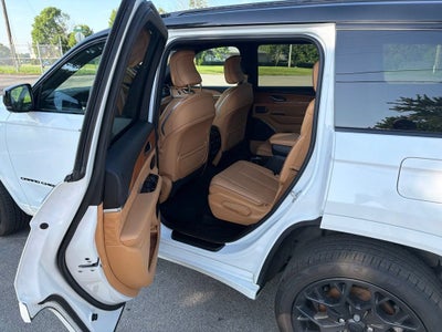2023 Jeep Grand Cherokee L Summit Reserve