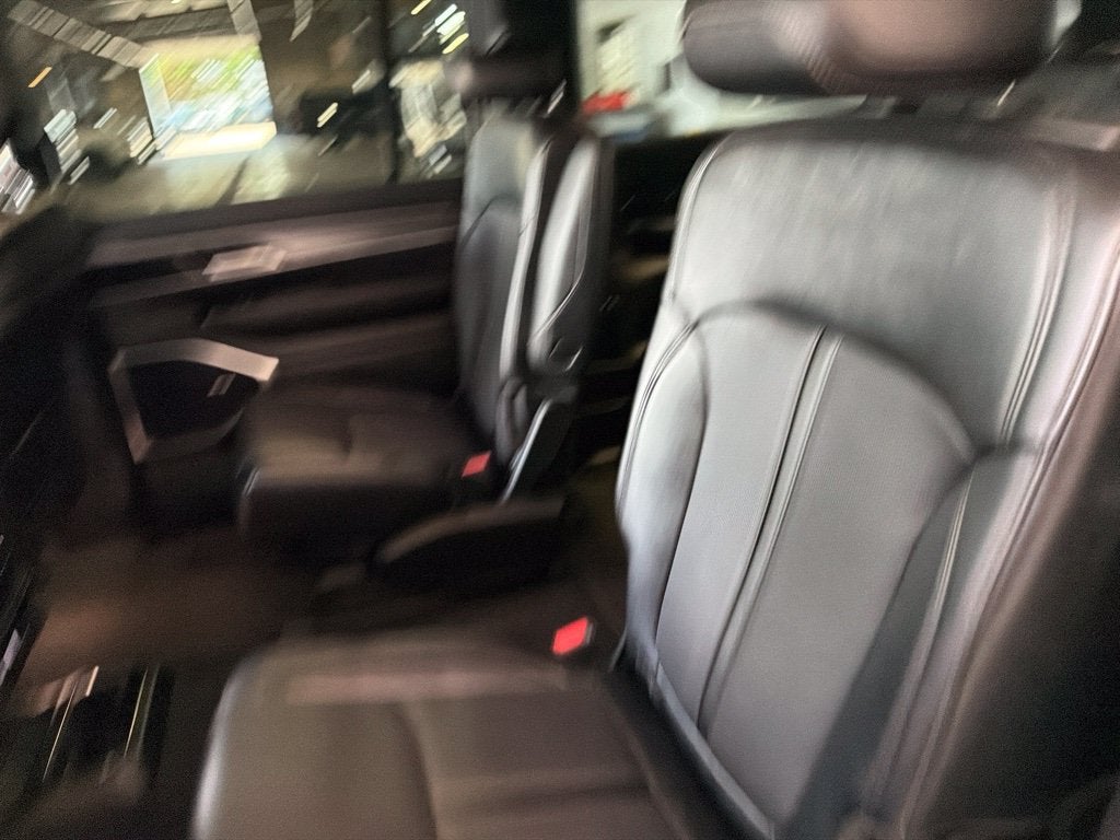 2024 Jeep Wagoneer L Series II Carbide