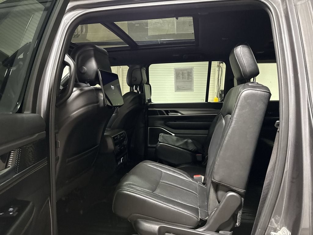 2023 Jeep Wagoneer Series II Carbide