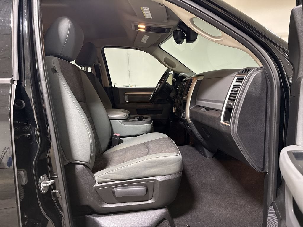 2013 RAM 1500 SLT