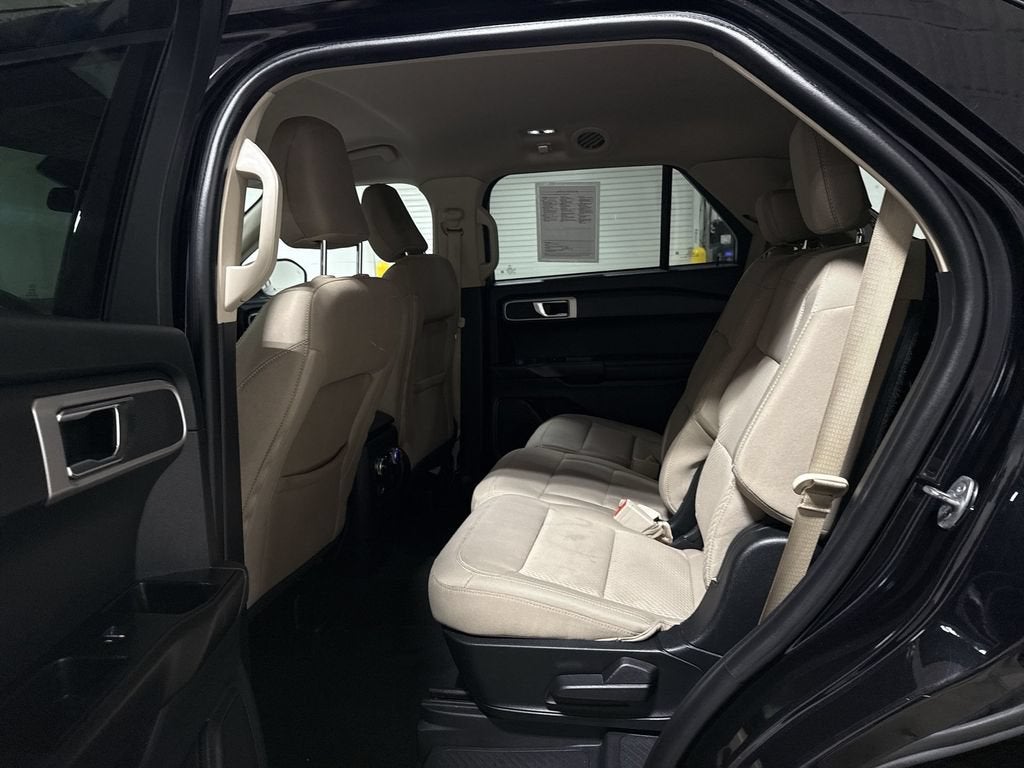 2022 Ford Explorer Base