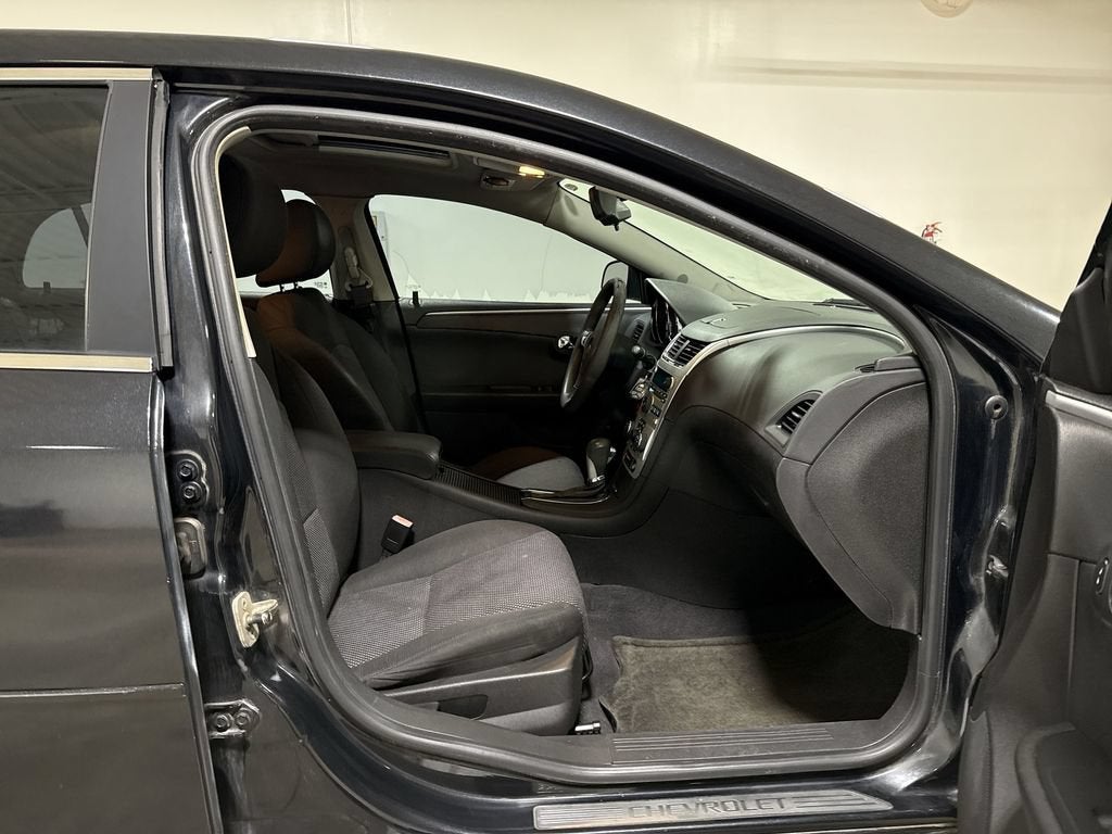 2011 Chevrolet Malibu LT w/1LT
