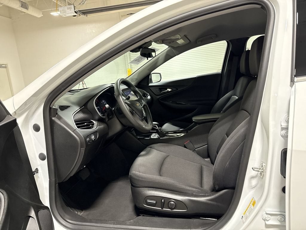 2023 Chevrolet Malibu FL