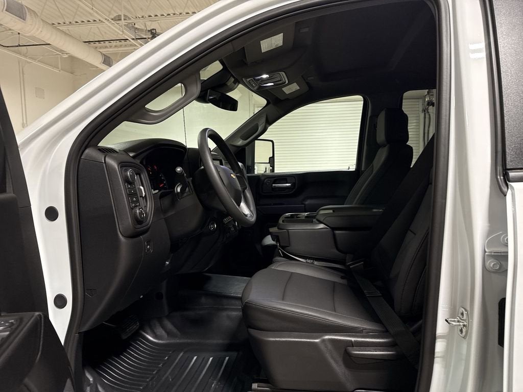 2026 Chevrolet Silverado 3500 HD WT DRW