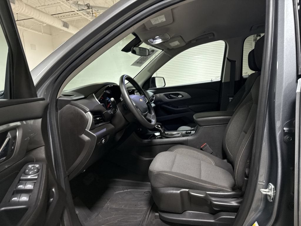 2021 Chevrolet Traverse LS