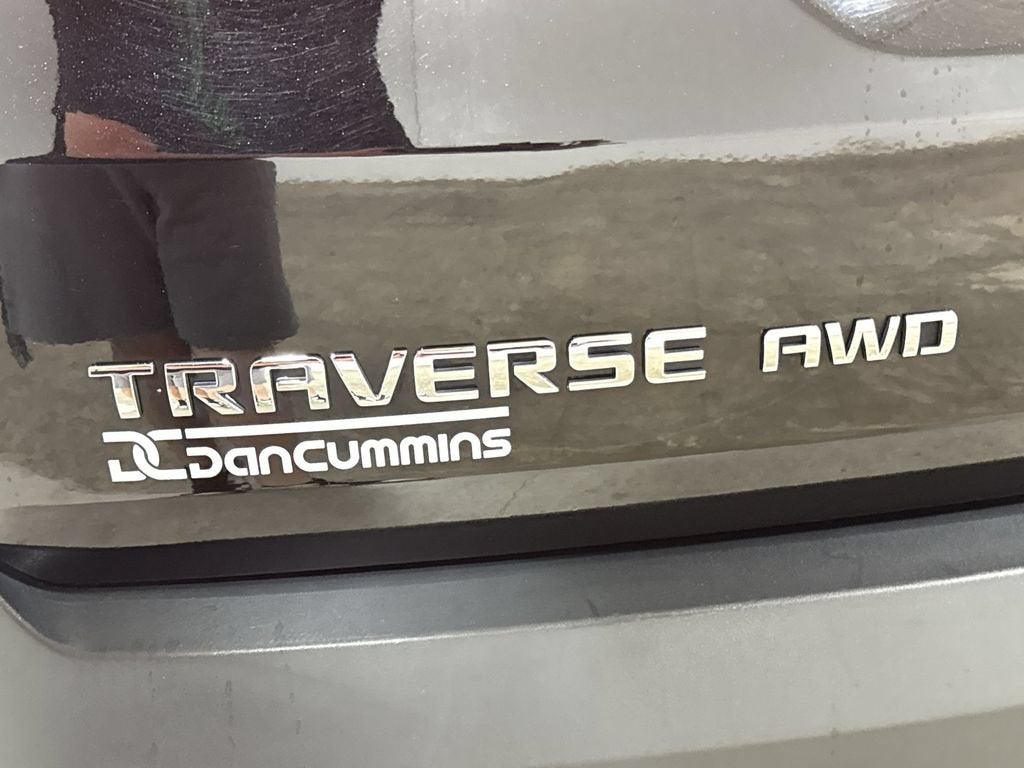 2022 Chevrolet Traverse LT Cloth