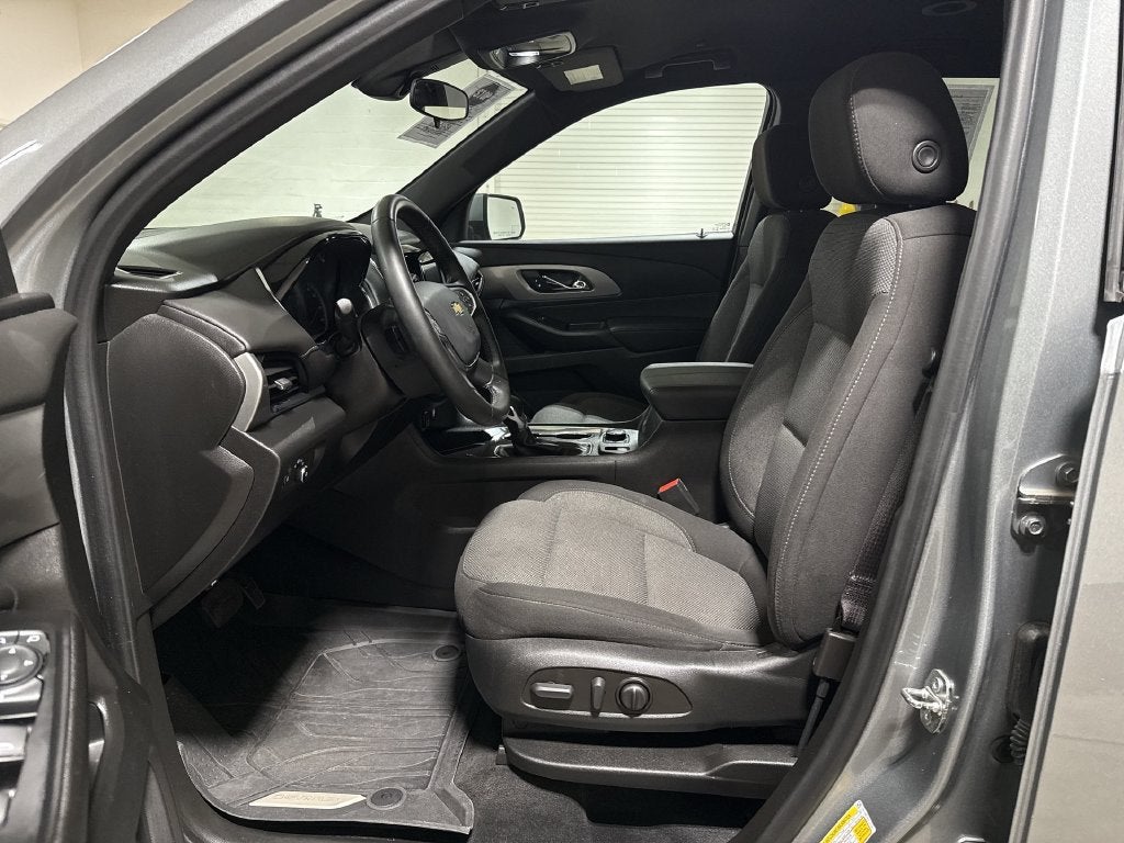 2023 Chevrolet Traverse 2FL