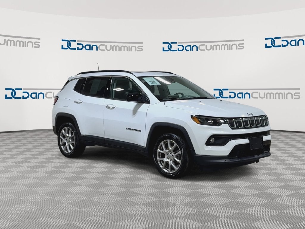 2022 Jeep Compass Latitude Lux