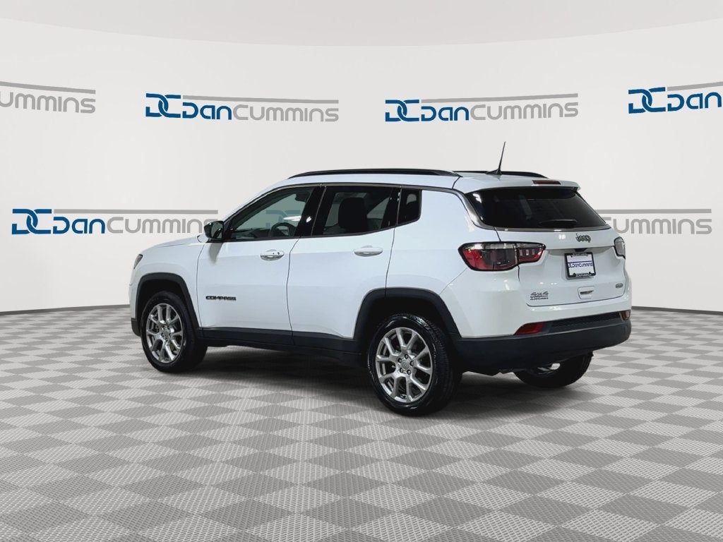 2022 Jeep Compass Latitude Lux