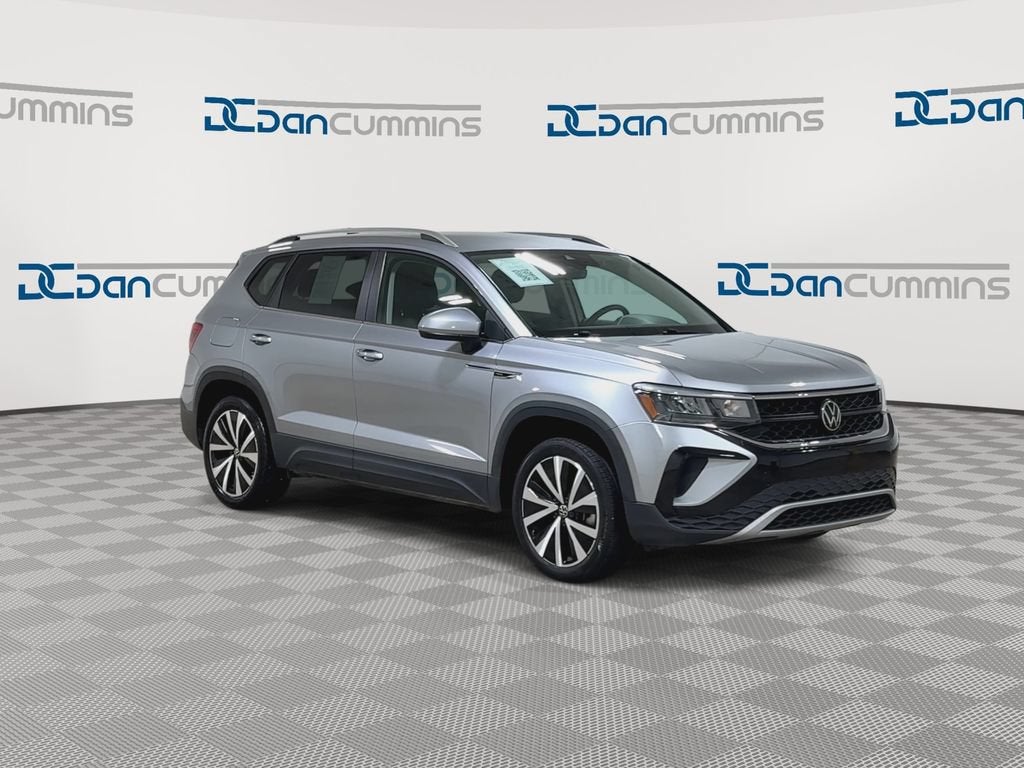 2024 Volkswagen Taos SE