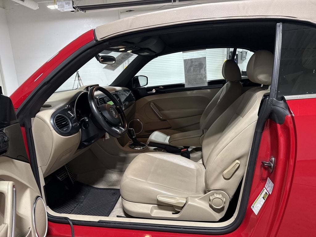 2013 Volkswagen Beetle Convertible 2.0T