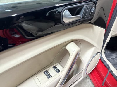 2013 Volkswagen Beetle Convertible 2.0T