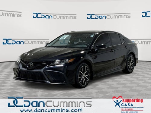 2022 Toyota Camry SE