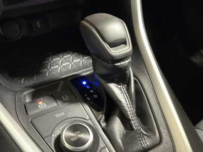 2020 Toyota RAV4 Hybrid LE
