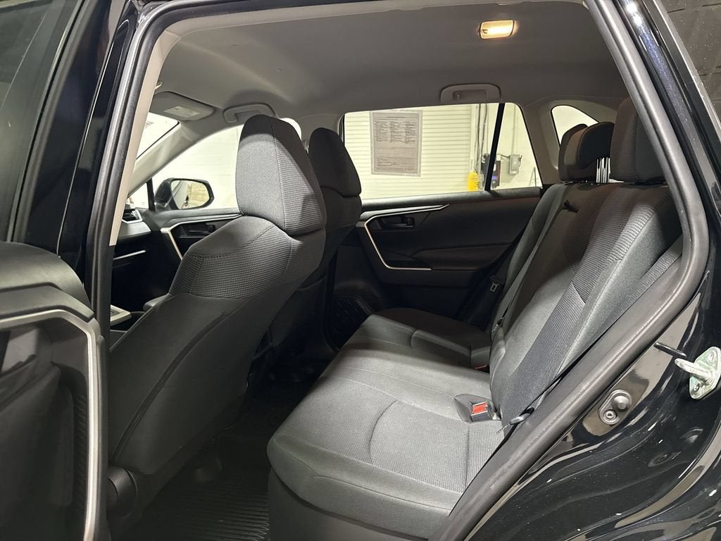 2020 Toyota RAV4 Hybrid LE