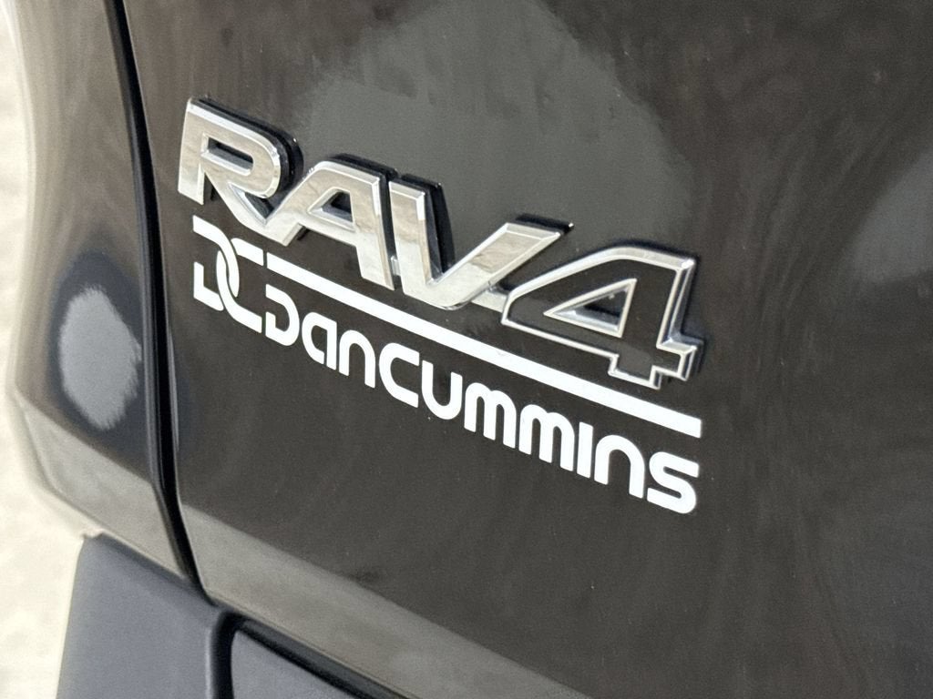 2020 Toyota RAV4 Hybrid LE