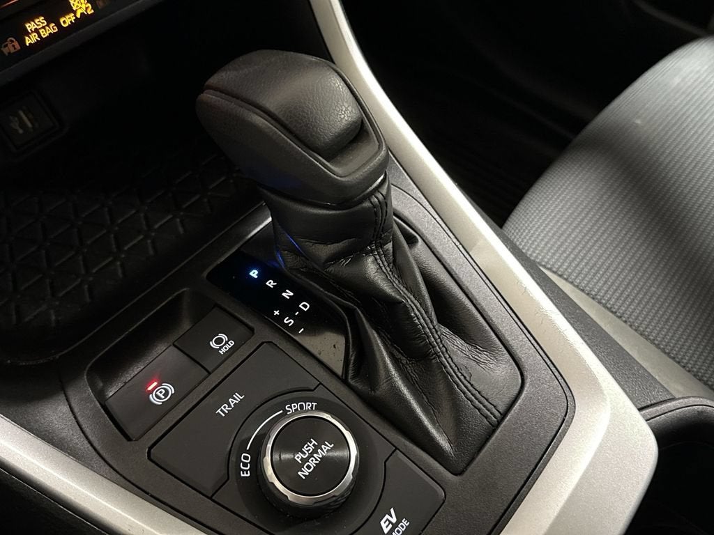 2023 Toyota RAV4 Hybrid LE
