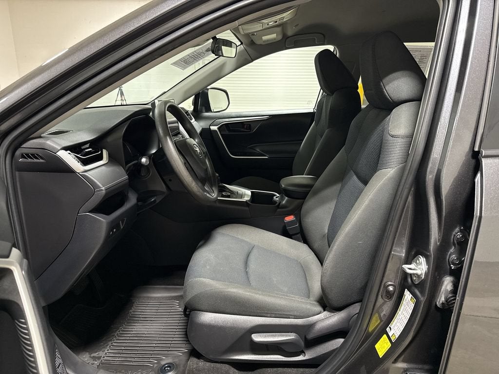2023 Toyota RAV4 Hybrid LE