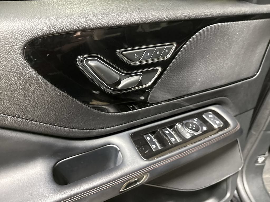 2023 Lincoln Aviator Standard