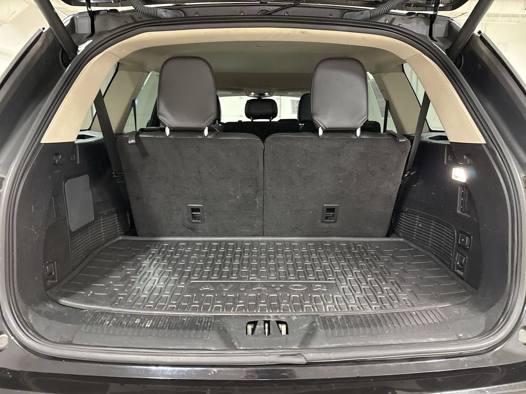 2023 Lincoln Aviator Standard