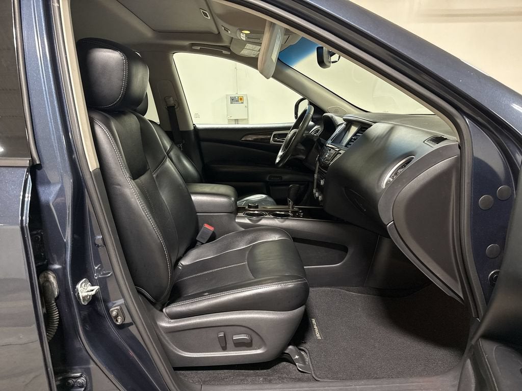 2015 Nissan Pathfinder Platinum
