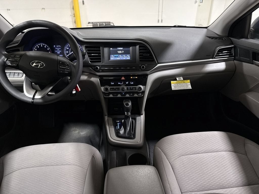 2020 Hyundai Elantra SE