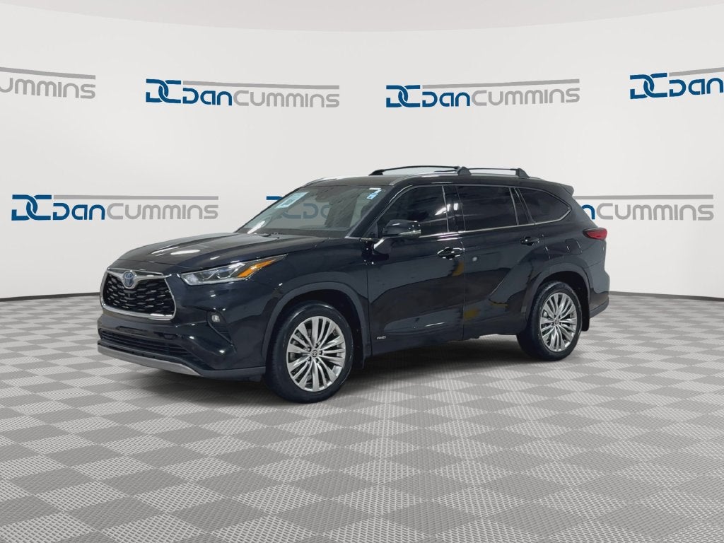 2023 Toyota Highlander Hybrid Platinum
