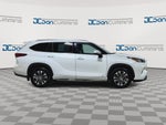 2020 Toyota Highlander Hybrid XLE