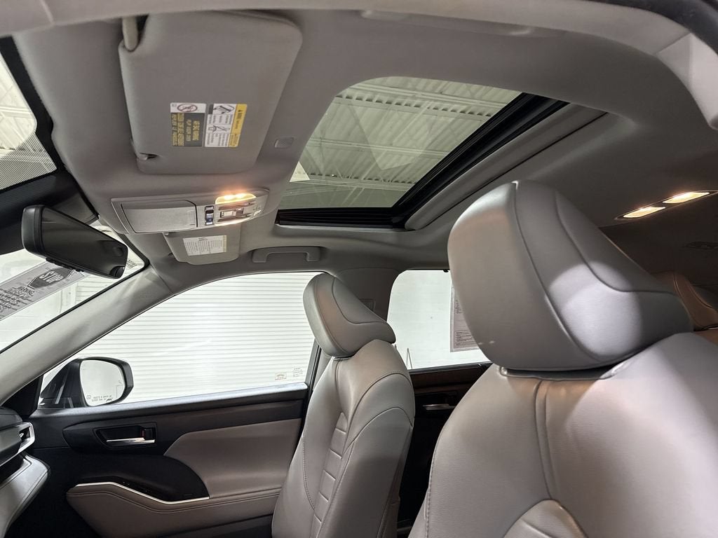 2020 Toyota Highlander Hybrid XLE
