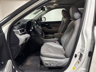 2020 Toyota Highlander Hybrid XLE