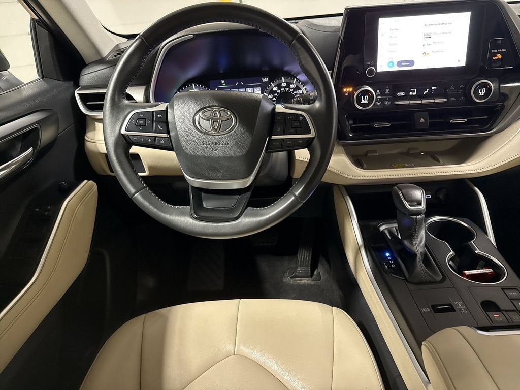 2024 Toyota Highlander Hybrid XLE