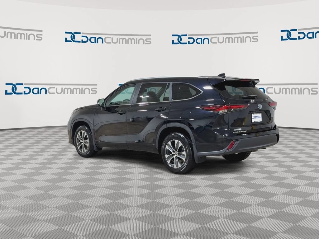 2024 Toyota Highlander Hybrid XLE
