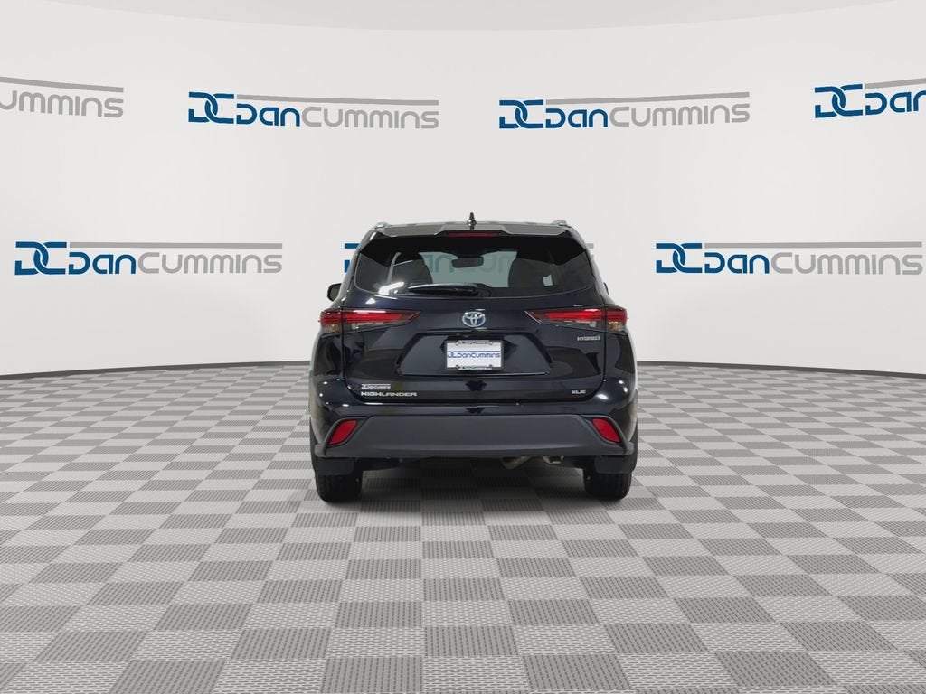 2024 Toyota Highlander Hybrid XLE