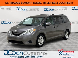 2017 Toyota Sienna LE Auto Access Seat