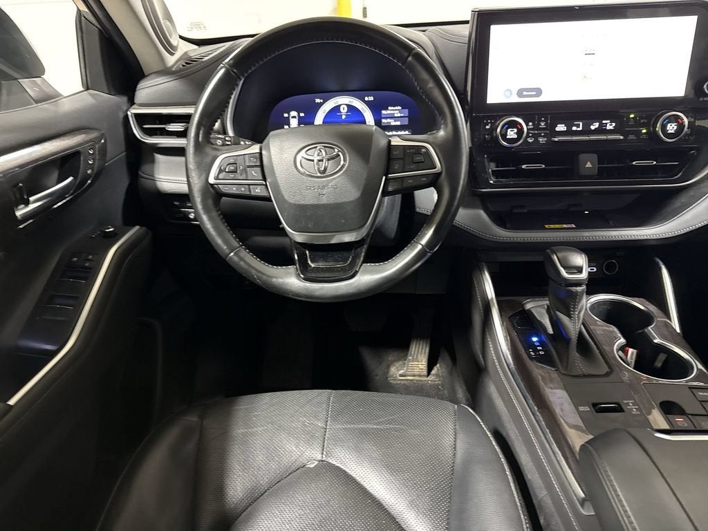 2023 Toyota Highlander Hybrid Limited