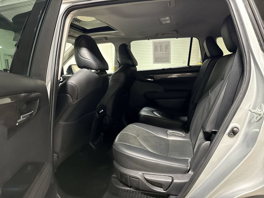 2023 Toyota Highlander Hybrid Limited