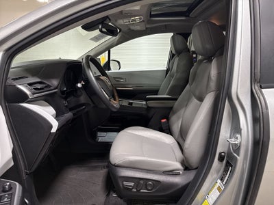 2025 Toyota Sienna XLE