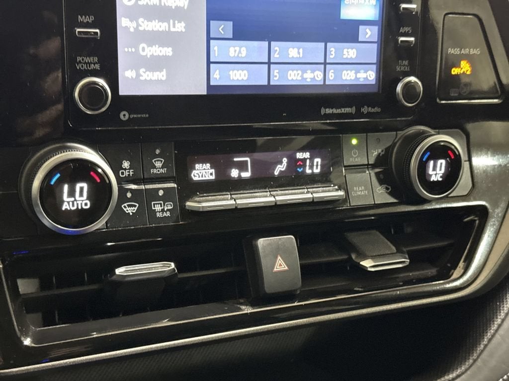 2021 Toyota Highlander L