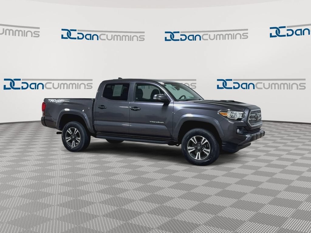 2016 Toyota Tacoma SR