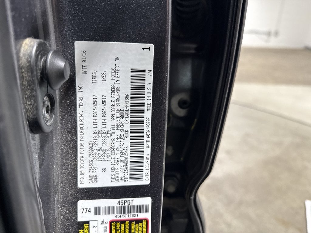 2016 Toyota Tacoma SR