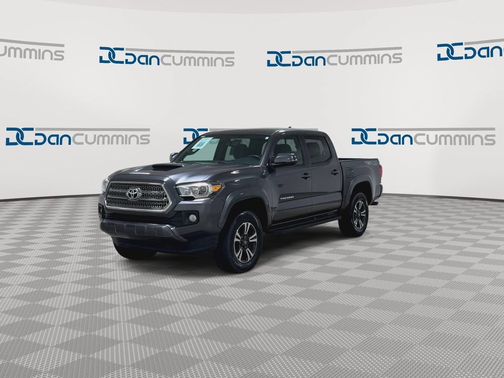 2016 Toyota Tacoma SR