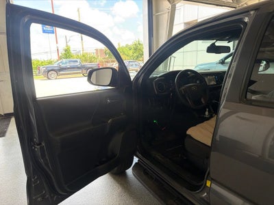 2016 Toyota Tacoma SR