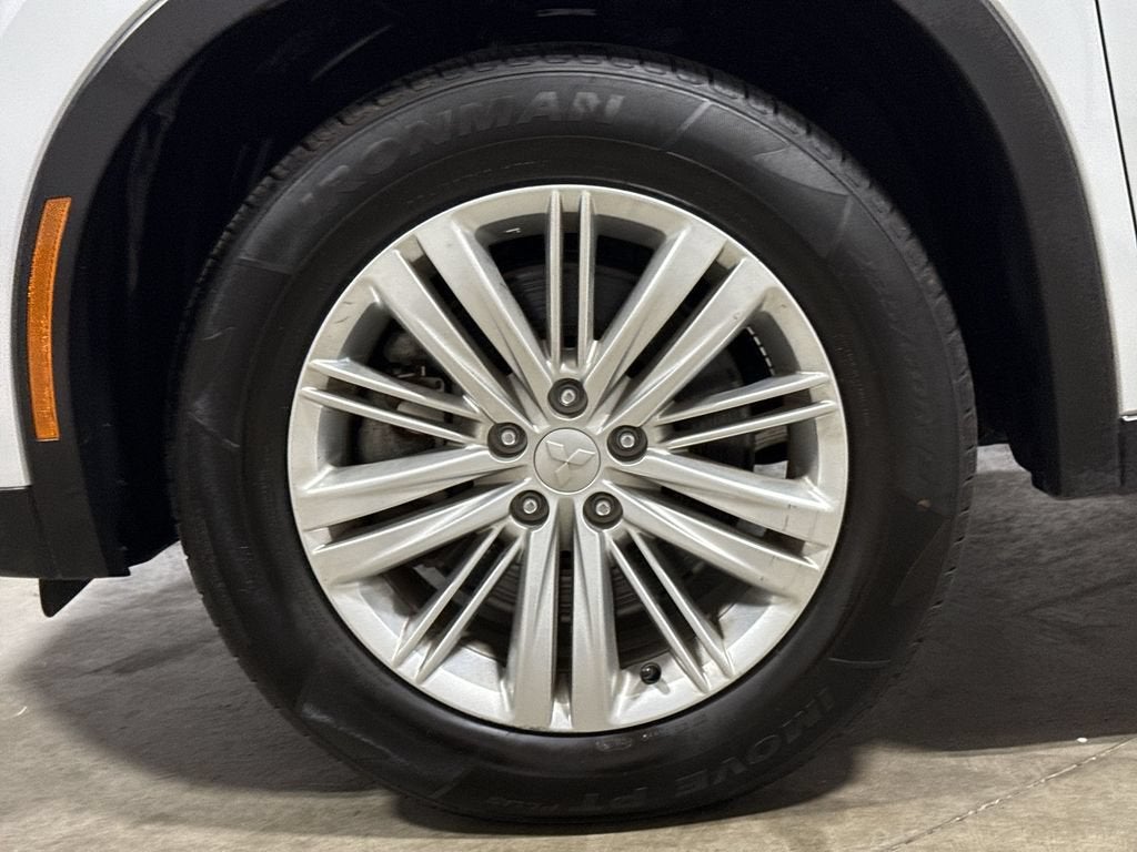 2024 Mitsubishi Outlander ES