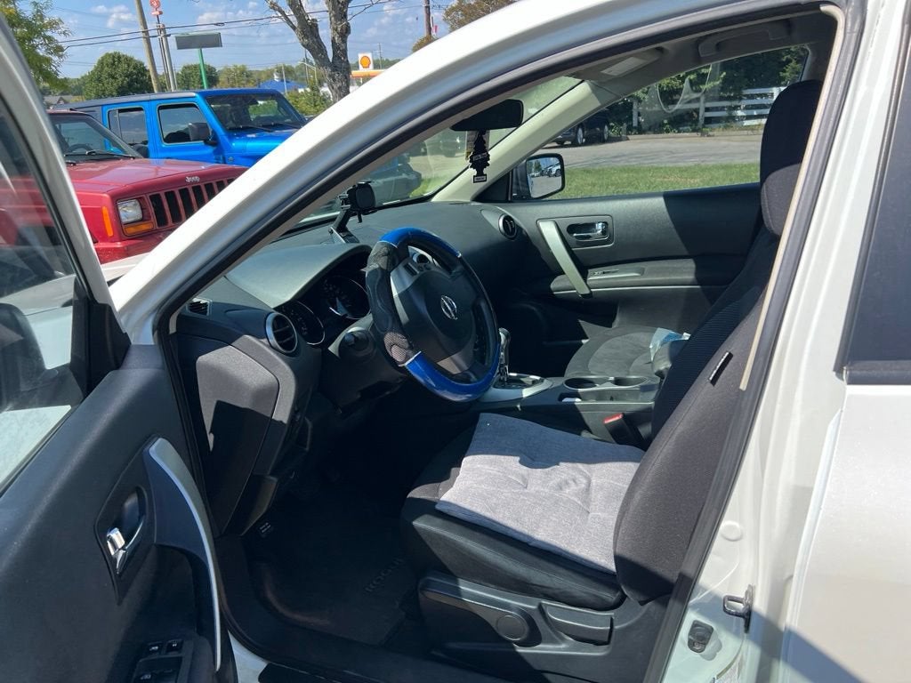 2011 Nissan Rogue S