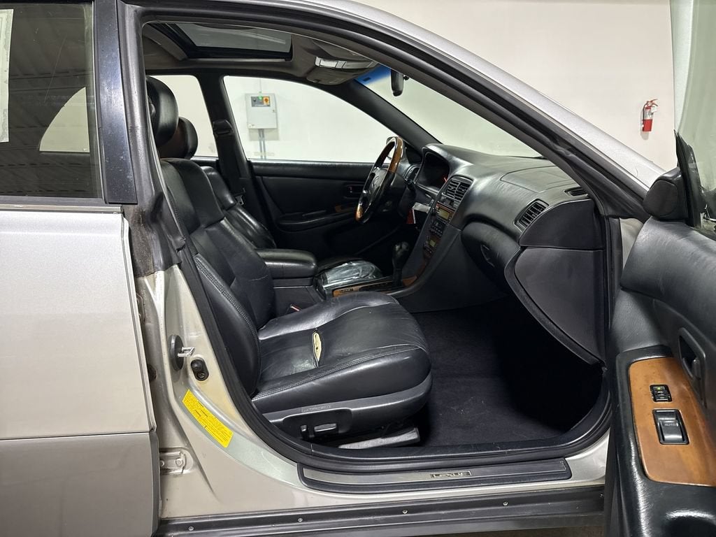 2000 Lexus ES 300 