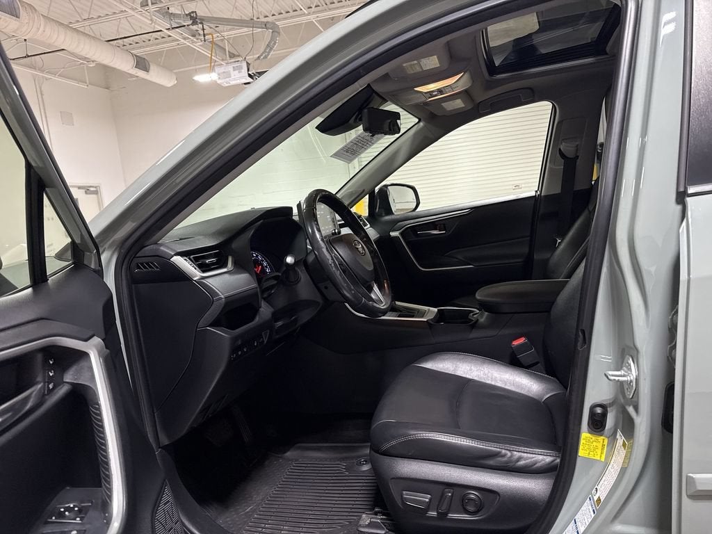 2019 Toyota RAV4 XLE Premium