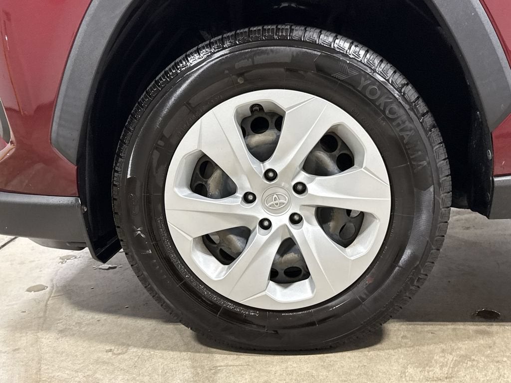 2019 Toyota RAV4 LE