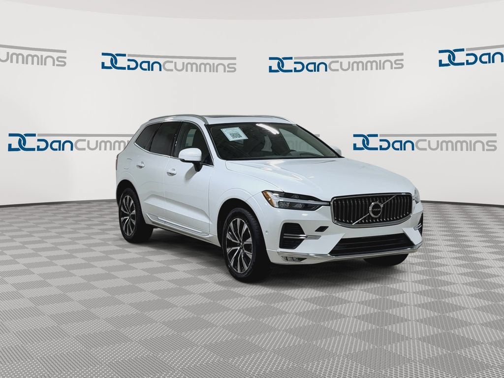 2023 Volvo XC60 Plus Bright Theme