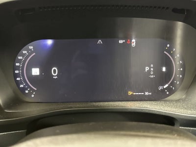 2023 Volvo XC40 Plus Bright Theme